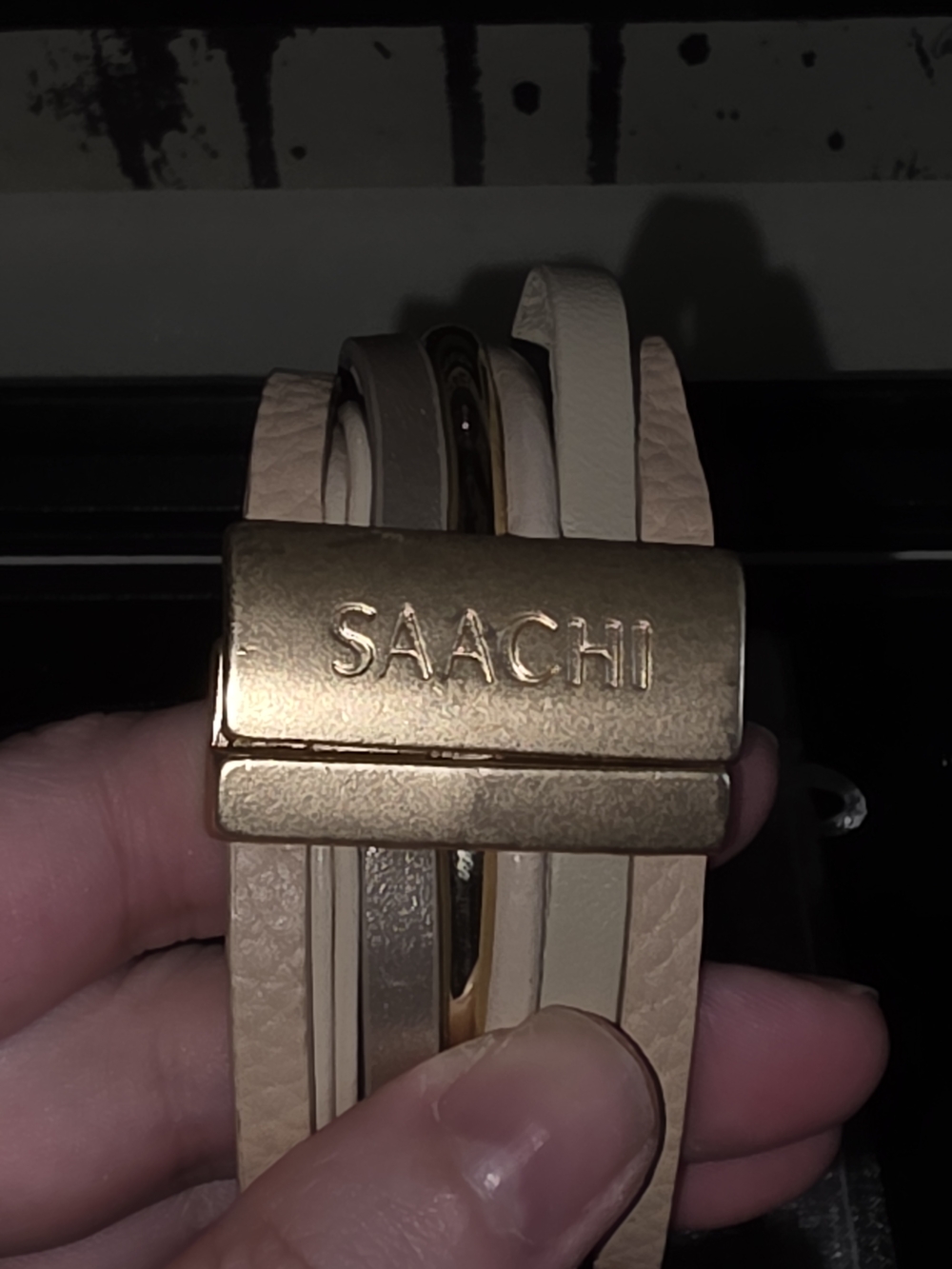 SAACHI Beige Leather Multi-Row Bracelet Set with Gold Accents - Picture 4 of 5